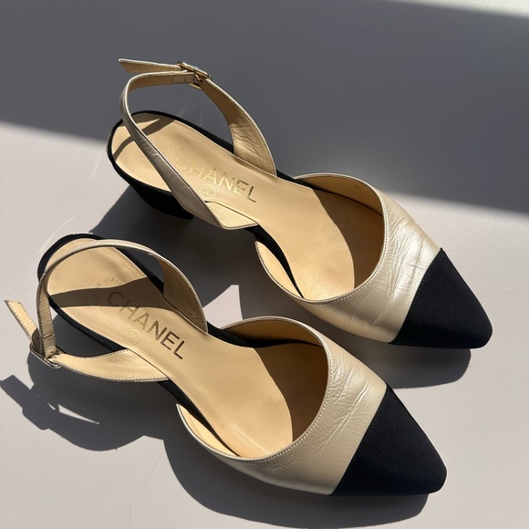 CHANEL metallic Slingback heel. Perfect condition. - Picture 10 of 16